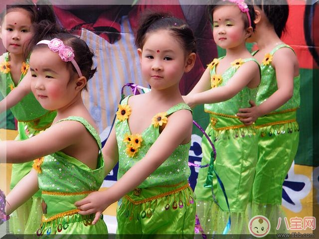 幼兒園表演化妝技巧推薦 幼兒園表演護膚常識