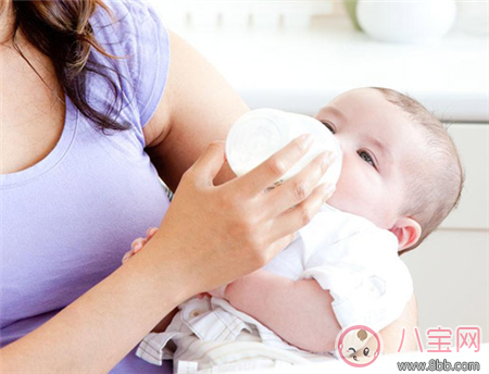 寶寶吃奶粉便秘怎么辦  如何正確的預防寶寶吃奶粉便秘