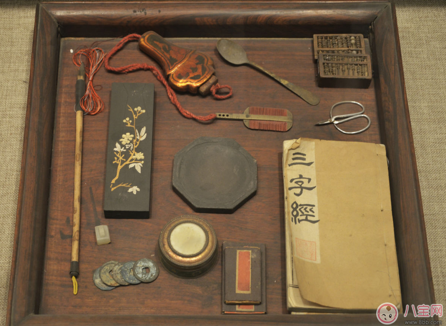 抓周物品及代表含義有哪些 孩子滿周歲抓周準不準 抓周物品及代表含義有哪些 孩子滿周歲抓周準不準