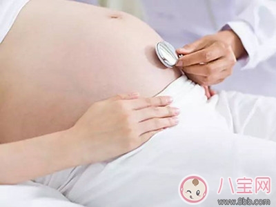 預產期到了羊水偏少怎么辦 羊水過少影響順產嗎 預產期到了羊水偏少怎么辦 羊水過少影響順產嗎