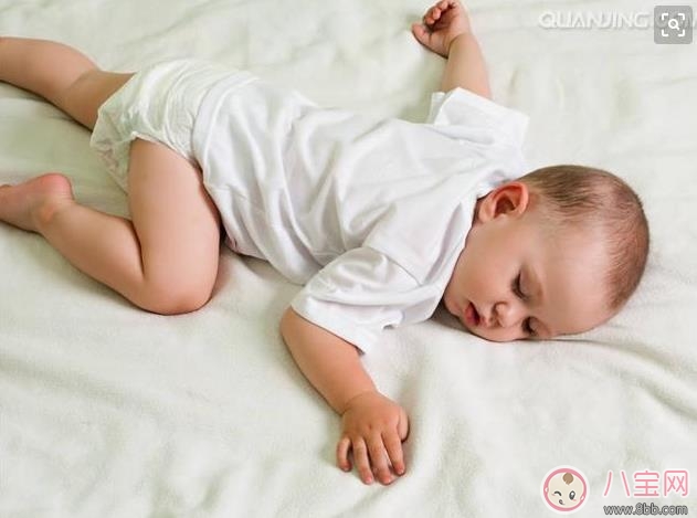 孩子只能抱睡別的方法睡不著怎么辦 怎么讓孩子避免不當?shù)乃X方法
