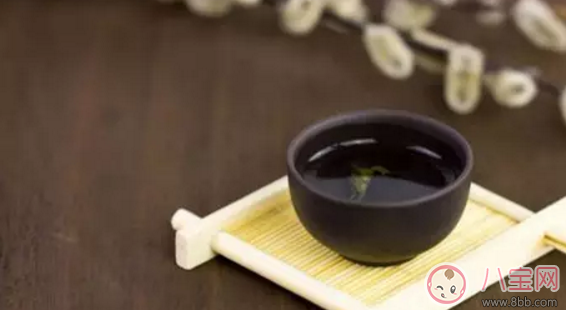 喝板藍根能預防乙型流感嗎 抗病毒沖劑對預防有沒有幫助 喝板藍根能預防乙型流感嗎 抗病毒沖劑對預防有沒有幫助