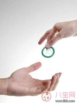 避孕套破裂怎么辦 避孕套破裂有哪些緊急補救方法 避孕套破裂怎么辦 避孕套破裂有哪些緊急補救方法