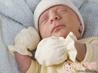 寶寶什么時候開始有嗅覺  怎樣促進嬰兒嗅覺發育