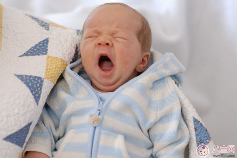 孩子扁桃體炎反復可以切了嗎 孩子經(jīng)常得扁桃體炎怎么辦 孩子扁桃體炎反復可以切了嗎 孩子經(jīng)常得扁桃體炎怎么辦