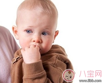 孩子不喜歡當眾表演怎么辦 請別忽視了孩子的感受 孩子不喜歡當眾表演怎么辦 請別忽視了孩子的感受