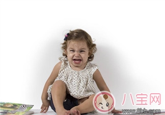 小兒積食發燒與感冒發燒有什么區別  小孩積食為什么會發燒