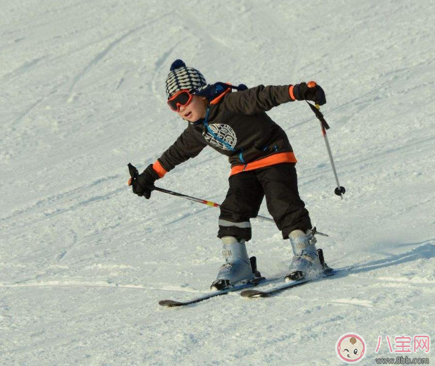 多高的孩子可以滑雪 孩子學滑雪有哪些好處