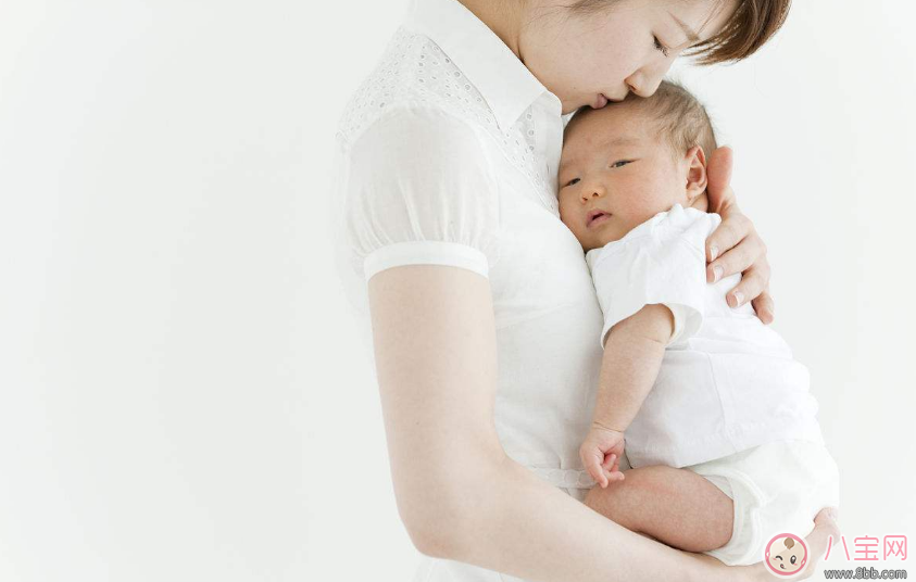 抱孩子的正確姿勢是什么 怎么抱孩子才舒服