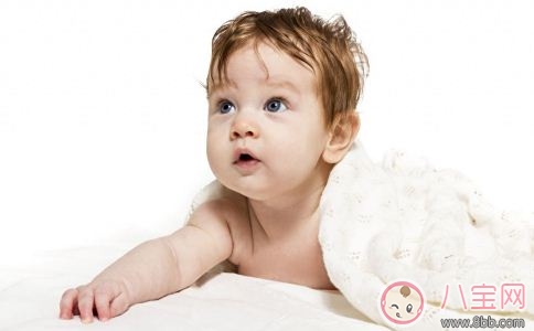 寶寶容易出汗是缺鋅嗎 寶寶愛(ài)出汗應(yīng)如何護(hù)理 寶寶容易出汗是缺鋅嗎 寶寶愛(ài)出汗應(yīng)如何護(hù)理