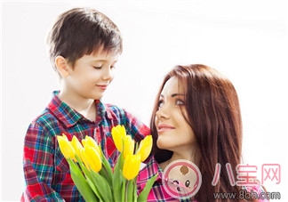 曬母子自拍照到朋友圈怎樣寫心情說說 與孩子的自拍照配文字說說心情短語 曬母子自拍照到朋友圈怎樣寫心情說說 與孩子的自拍照配文字說說心情短語