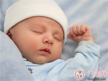 新生兒呼吸的正常值是多少 怎樣判斷新生兒睡覺呼吸是否正常 新生兒呼吸的正常值是多少 怎樣判斷新生兒睡覺呼吸是否正常