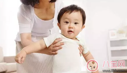 寶寶學走路和智力發育有關嗎 寶寶越聰明越早學會走路嗎 寶寶學走路和智力發育有關嗎 寶寶越聰明越早學會走路嗎