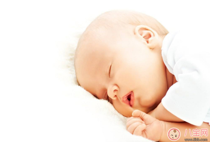 寶寶濕疹是怎么引起的2018 奶粉過敏會引起寶寶濕疹嗎