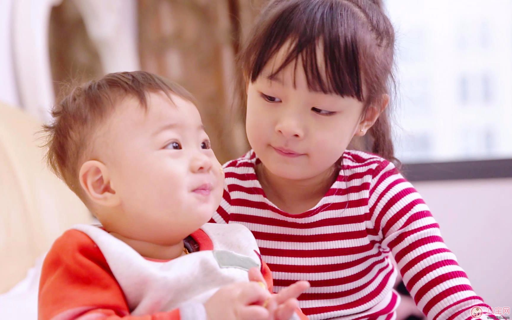 如何讓大寶適應二胎 二胎相處的誤區家長千萬別碰