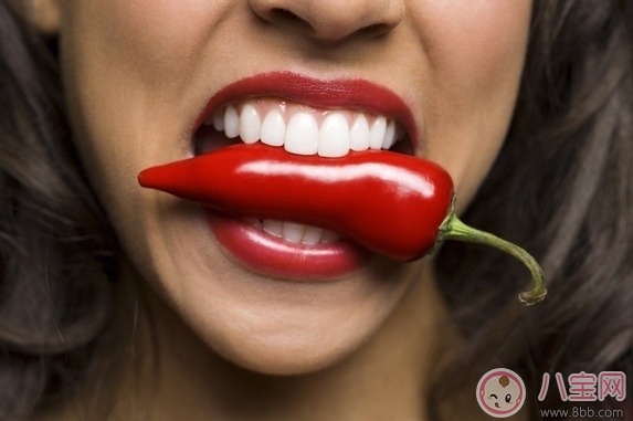 哺乳期上火還能喂奶嗎 如何預(yù)防奶水上火呢 哺乳期上火還能喂奶嗎 如何預(yù)防奶水上火呢