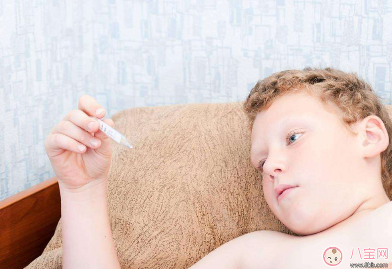 孩子發熱驚厥可以掐人中嗎 孩子發熱驚厥怎么處理
