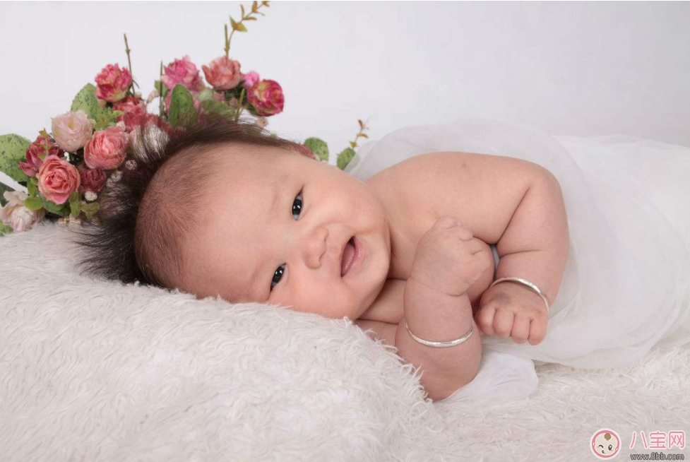 怎么寫寶寶百日宴的祝福語言 寶寶百日宴感謝和祝福語句子 怎么寫寶寶百日宴的祝福語言 寶寶百日宴感謝和祝福語句子