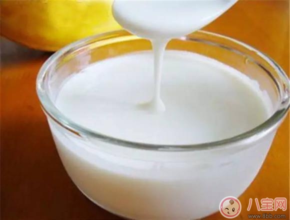 多大的嬰兒可以喝酸奶 寶寶是喝純牛奶好還是酸奶好