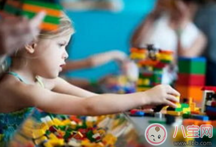 孩子幾歲適合玩樂(lè)高 家長(zhǎng)怎么陪孩子玩樂(lè)高