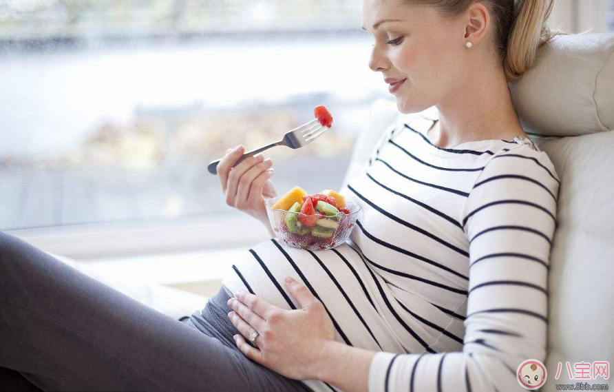 孕吐和生男生女有關系嗎 孕吐厲害生女孩的幾率大嗎