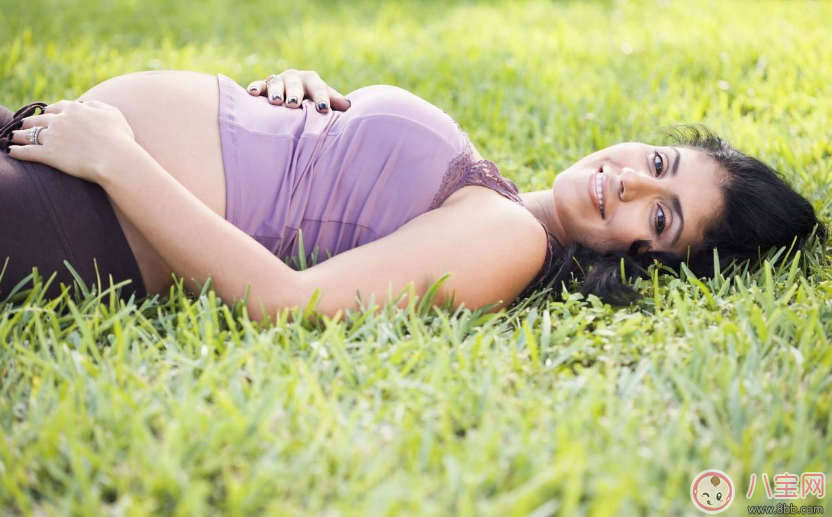 懷孕曬幸福的心情說說短語 關于懷孕后曬心情的句子短語朋友圈