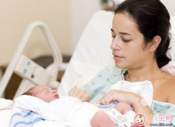 產后都會請月嫂嗎 請月嫂的好處有哪些