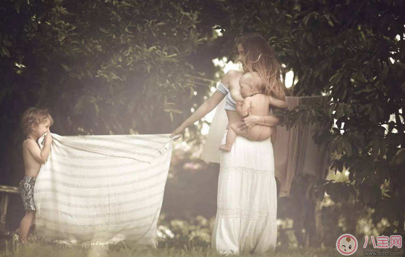 母乳喂養(yǎng)乳頭變白發(fā)硬怎么回事 乳頭變白且硬怎么辦 母乳喂養(yǎng)乳頭變白發(fā)硬怎么回事 乳頭變白且硬怎么辦