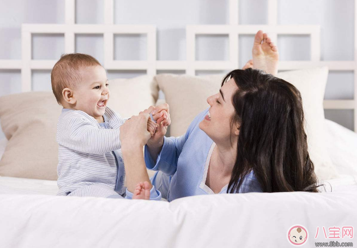 關于帶小孩的帶圖早安心語 早安心語陪伴孩子成長的句子說說朋友圈