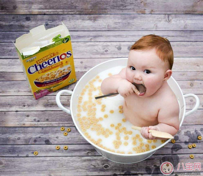 曬娃照片搞笑心情短語 朋友圈曬娃的搞笑語句 