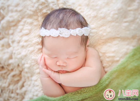 新生兒能手機拍照嗎 給新生兒拍照的最佳時間