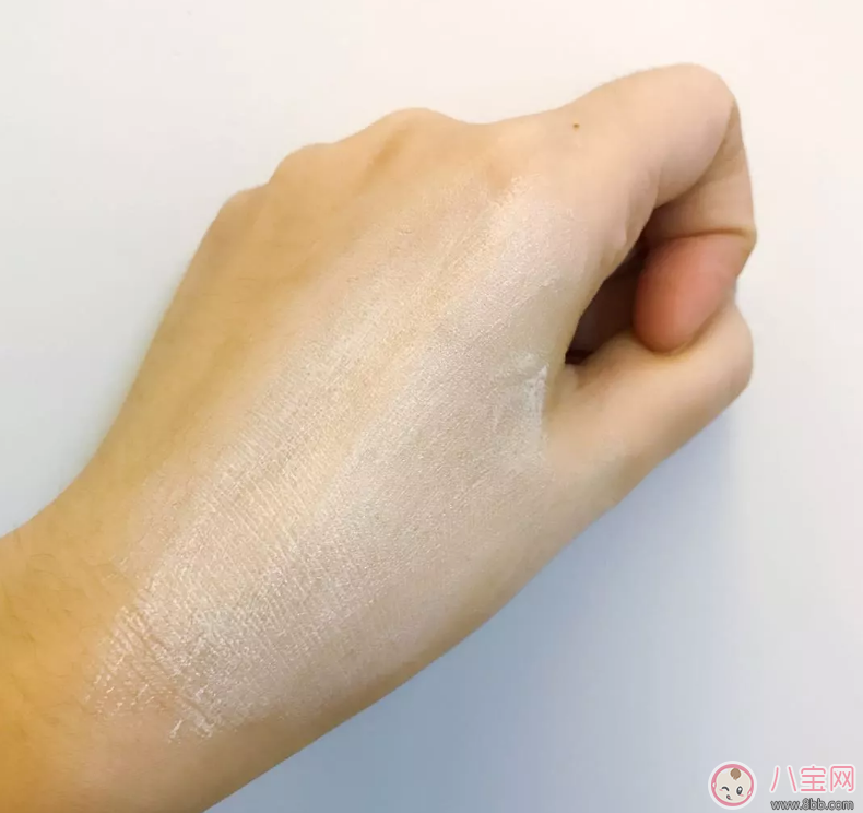 施巴嬰兒潤膚乳和護臀膏好用嗎 冬季寶寶用施巴嬰兒潤膚乳和護臀膏怎么樣