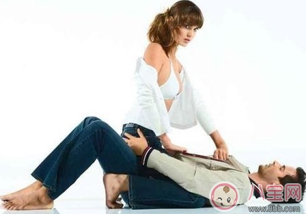 處女第一次做愛都特別緊嗎 處女第一次性生活教程技巧