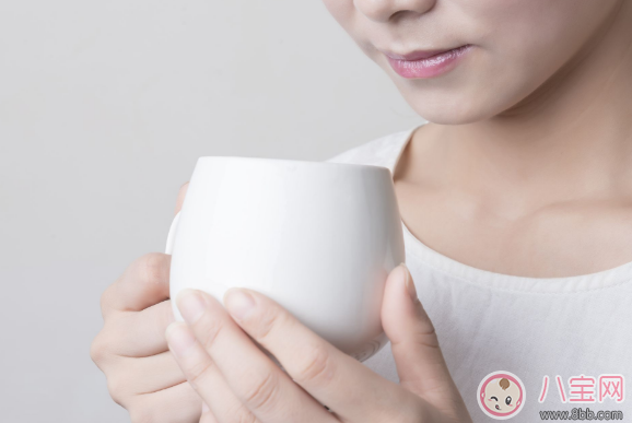 產后喝熱水怎么減肥 產后喝熱水減肥方方法