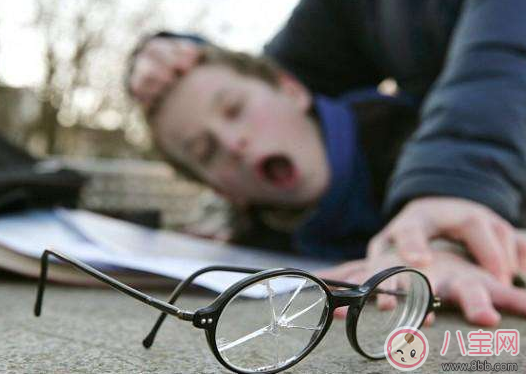 校園欺凌對(duì)孩子的影響大嗎 孩子受到欺負(fù)該怎么辦 校園欺凌對(duì)孩子的影響大嗎 孩子受到欺負(fù)該怎么辦