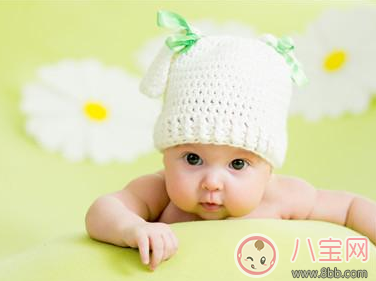 三個月寶寶怎么練翻身 3個月寶寶可以爬嗎