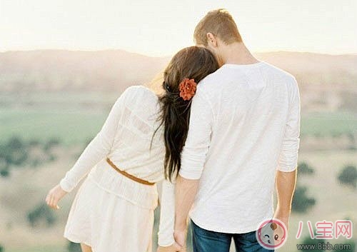 為什么女人做愛時(shí)喜歡男人說臟話 做愛時(shí)常說的話有哪些 為什么女人做愛時(shí)喜歡男人說臟話 做愛時(shí)常說的話有哪些