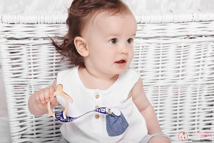 有必要跟嬰兒聊天嗎 寶寶很小就和他說話好不好 有必要跟嬰兒聊天嗎 寶寶很小就和他說話好不好