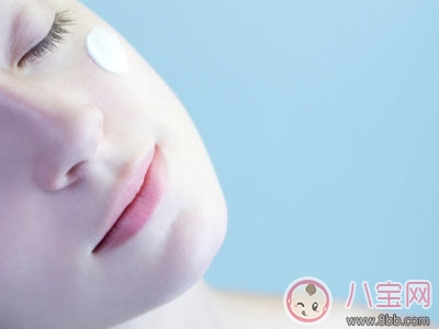 為什么有的女人陰唇會變黑 女人的陰唇變黑要怎樣護理 為什么有的女人陰唇會變黑 女人的陰唇變黑要怎樣護理