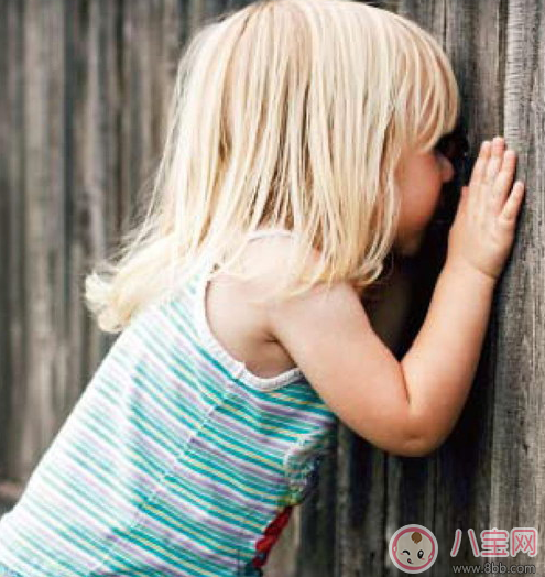 孩子內(nèi)向不愛說話怎么辦 不愛說話小孩怎樣教育