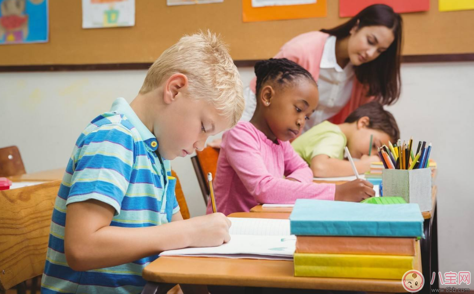 對孩子進(jìn)行早教的正確方法是什么 如何對孩子進(jìn)行正確的早教