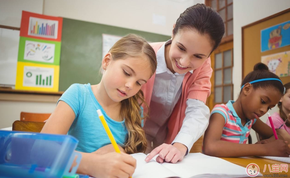 對孩子進(jìn)行早教的正確方法是什么 如何對孩子進(jìn)行正確的早教