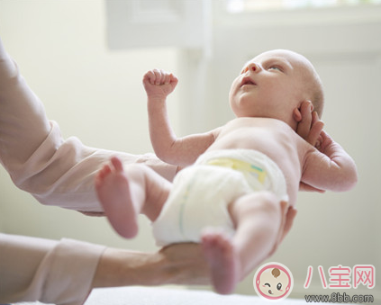 孩子拉肚子拉水怎么辦 寶寶拉肚子怎么回事 孩子拉肚子拉水怎么辦 寶寶拉肚子怎么回事