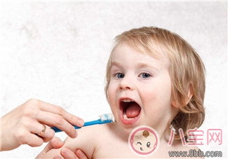 小孩子不喜歡用牙膏刷牙怎么辦 如何讓寶寶愛上刷牙