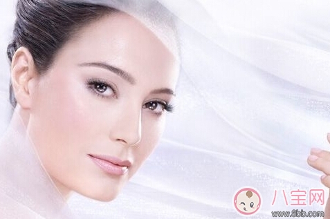 為什么女人有體香男人卻沒有 女人的體香是從哪個位置發出來的