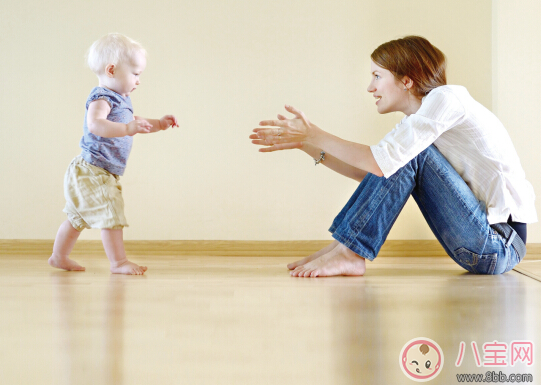 寶寶走路早晚跟智商關(guān)系大嗎 寶寶走路太晚怎么辦 寶寶走路早晚跟智商關(guān)系大嗎 寶寶走路太晚怎么辦