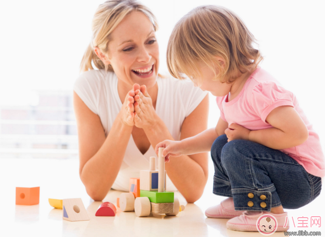 寶寶走路早晚跟智商關(guān)系大嗎 寶寶走路太晚怎么辦 寶寶走路早晚跟智商關(guān)系大嗎 寶寶走路太晚怎么辦