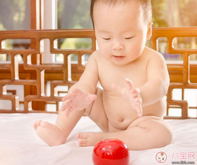 怎么和一歲半寶寶相處 一歲半寶寶調皮不聽話怎么管教