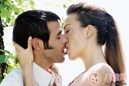 性生活時性愛技巧有多重要 2018增加兩性情趣的技巧推薦