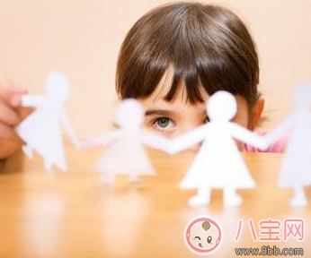 孩子見到生人不愛說話怎么辦 孩子不愛說話如何教育 孩子見到生人不愛說話怎么辦 孩子不愛說話如何教育